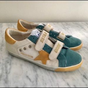 💛 Golden Goose Velcro Superstar Sneakers 💙